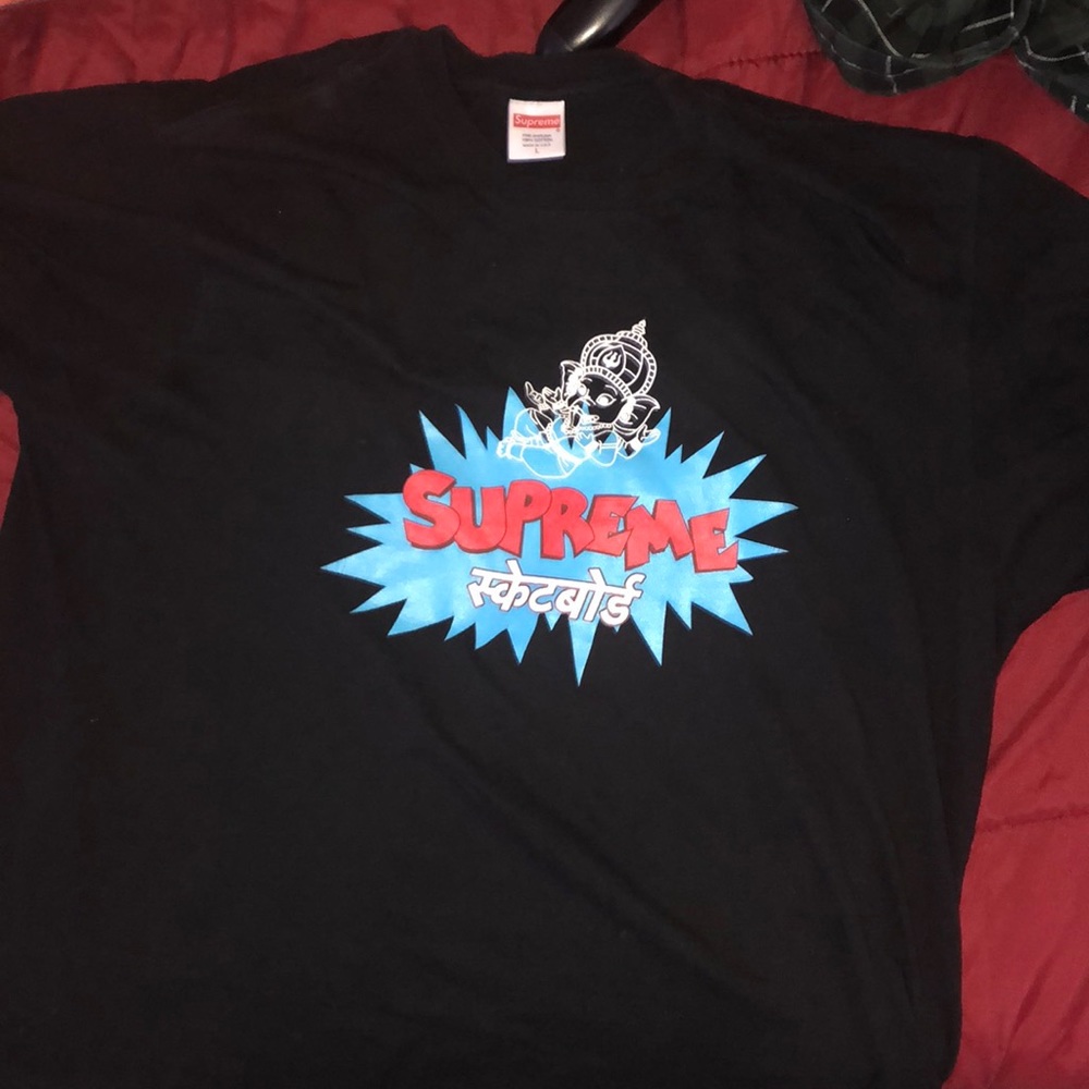 Supreme tee